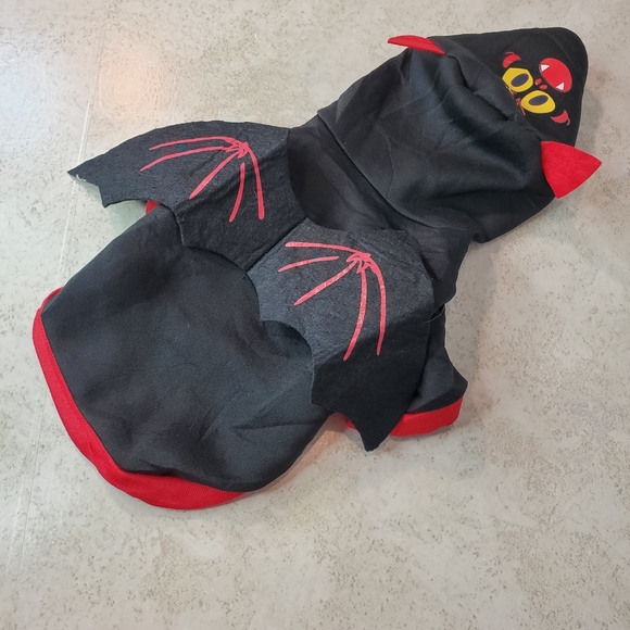 Cat or Dog Bat Wings Costume - Picture 3 of 4